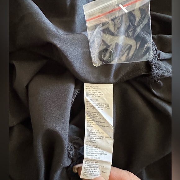 BNWT Boohoo Extreme Ruffle Tiered Hem Smock Dress - Picture 8 of 10